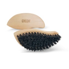 Gyeon Q²M LeatherBrush kefka na kožu